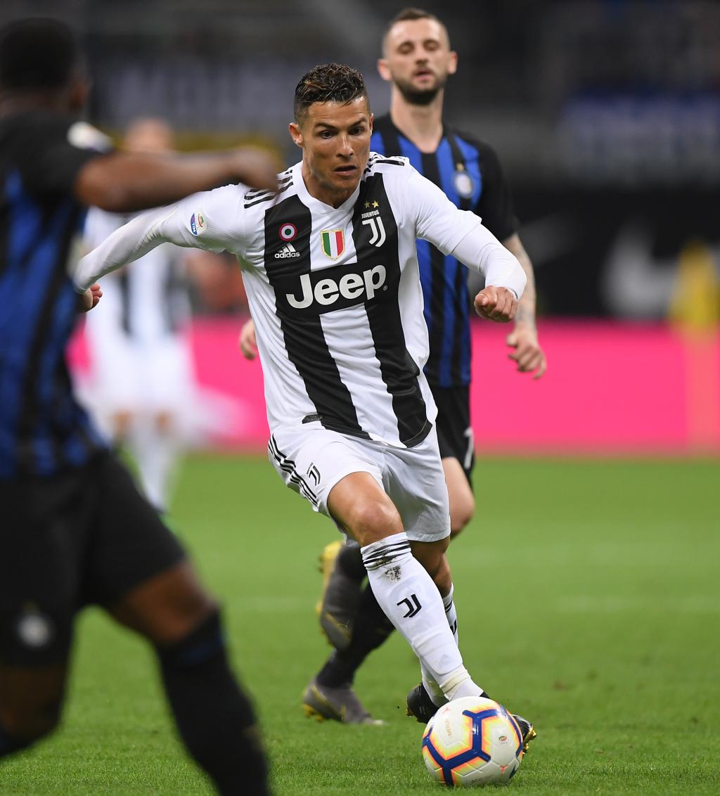 随着皇马3-0，西甲最新积分榜出炉：皇马紧咬领头羊（皇马3-0取胜，西甲积分榜更新：紧追领头羊）