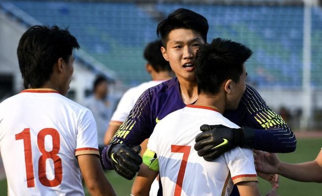 国际比赛日阵容公布 球迷关注（国际比赛日大名单出炉，球迷热议）