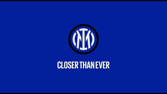 怀特30分钟内砍30+7+9+5三分，绿军队史首人（怀特仅用30分钟轰下30分7板9助外加5记三分，成绿军队史第一人）