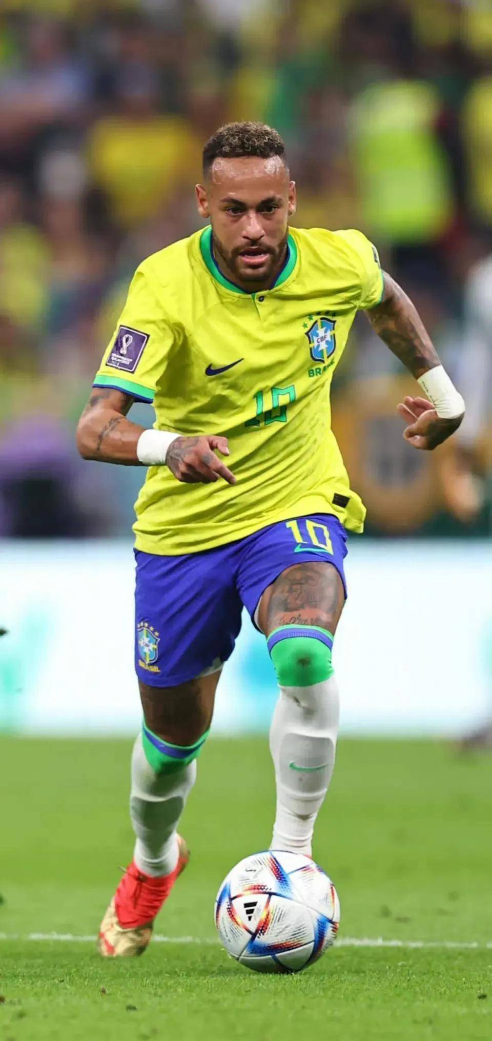 欧冠前瞻：埃因霍温各项赛事5连胜，马竞伤病严重多人缺席（欧冠前瞻：埃因霍温状态火热豪取五连胜，马竞遭伤病潮多人无缘出战）